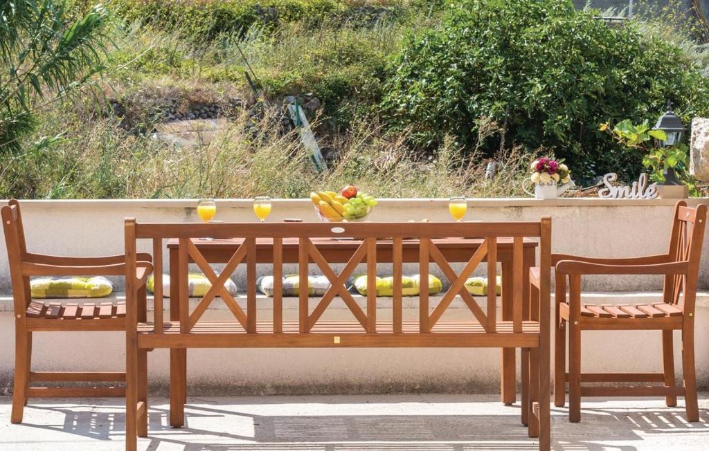 Vacation Apartments Feniks Tučepi エクステリア 写真