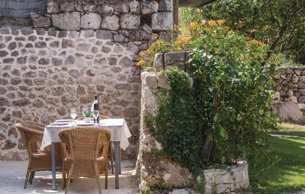 Vacation Apartments Feniks Tučepi エクステリア 写真