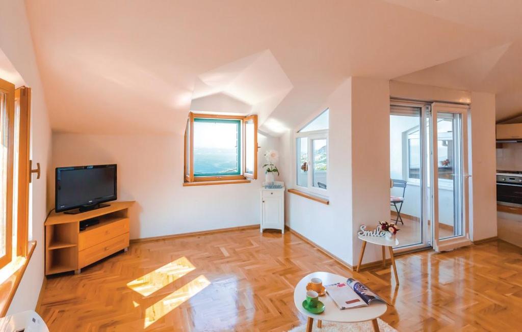 Vacation Apartments Feniks Tučepi エクステリア 写真