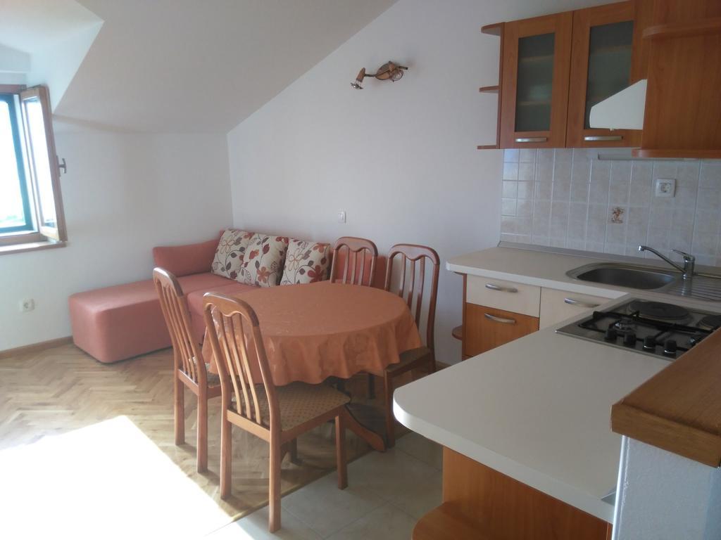 Vacation Apartments Feniks Tučepi エクステリア 写真