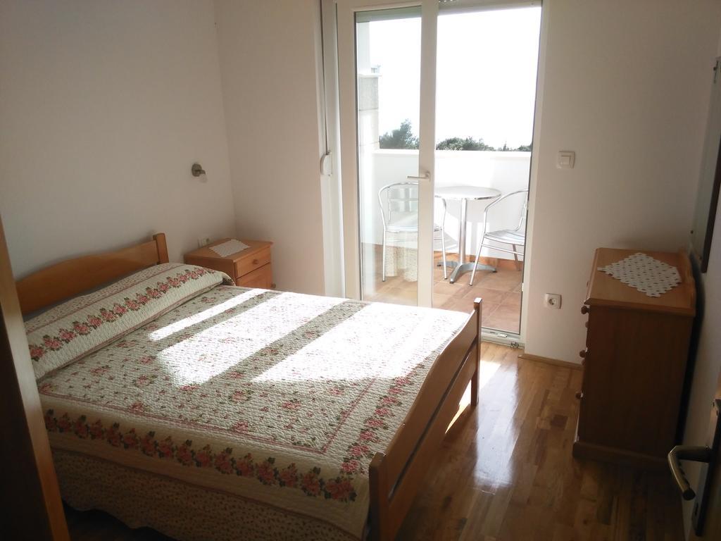 Vacation Apartments Feniks Tučepi エクステリア 写真