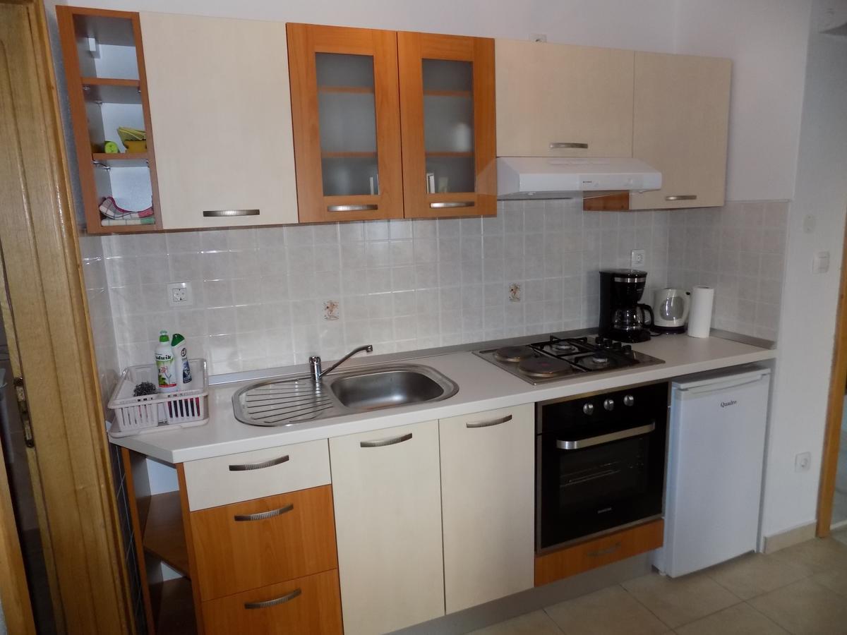 Vacation Apartments Feniks Tučepi エクステリア 写真