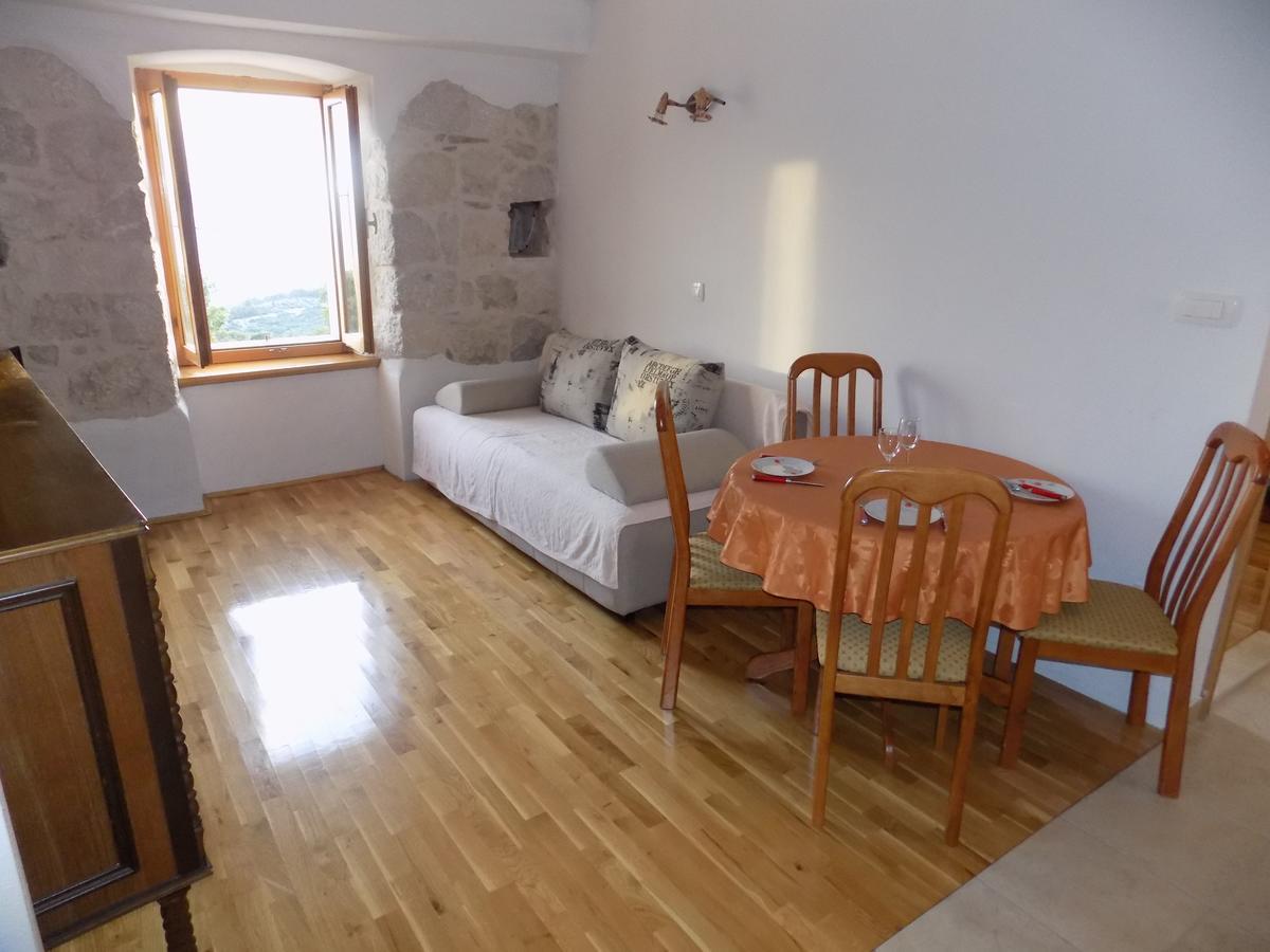 Vacation Apartments Feniks Tučepi エクステリア 写真