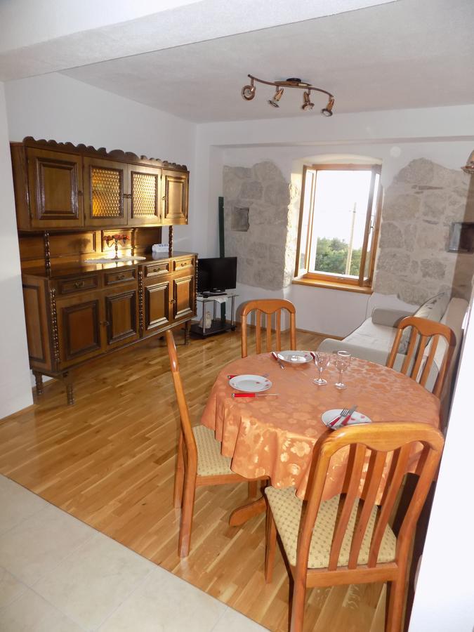 Vacation Apartments Feniks Tučepi エクステリア 写真
